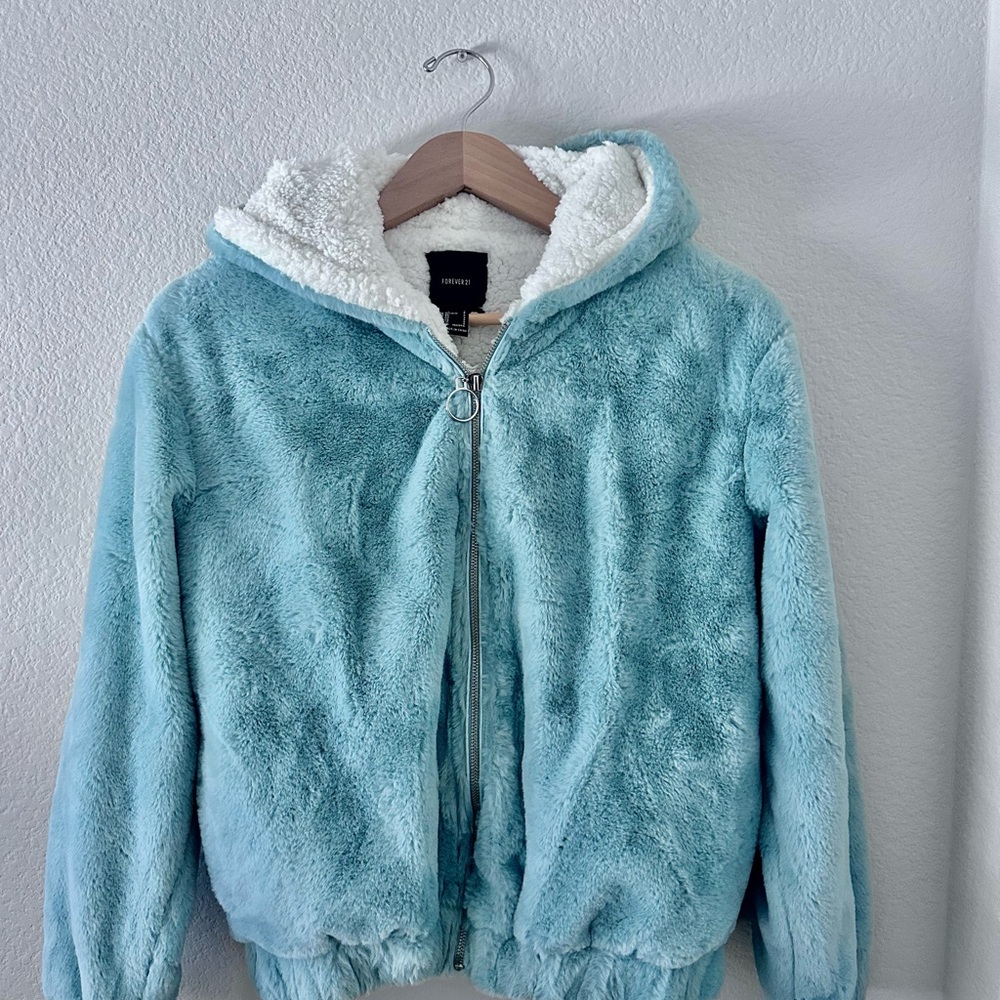 Forever 21 women’s mint green soft faux fur bomber puffer plush jacket small - Picture 11 of 11